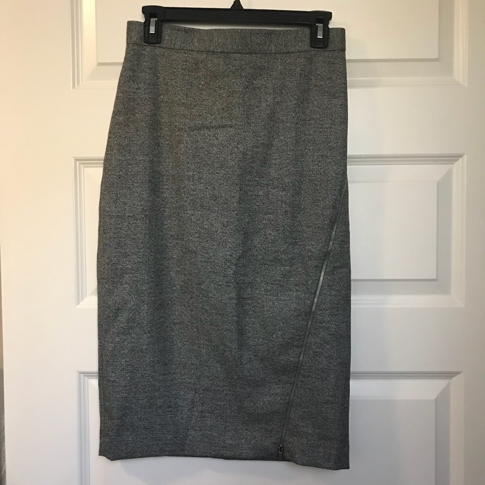 Banana Republic grey zippered pencil skirt